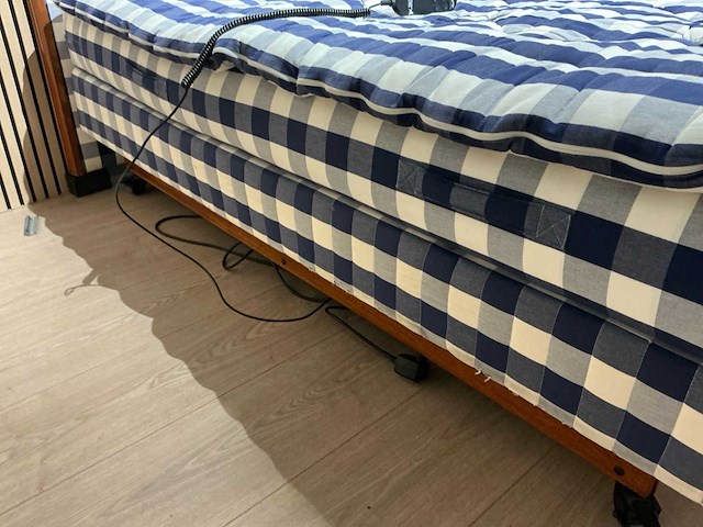 Hästens adjustable bed - afbeelding 9 van  11
