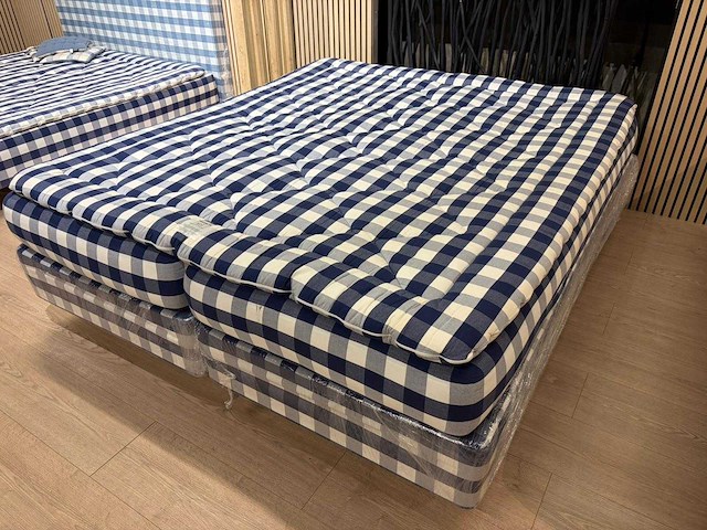 Hästens boxspring 180x220 bed - afbeelding 4 van  11
