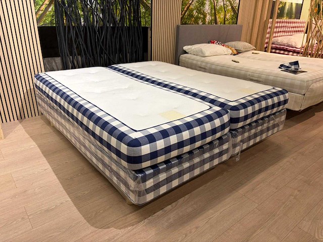 Hästens boxspring 180x220 bed - afbeelding 9 van  11