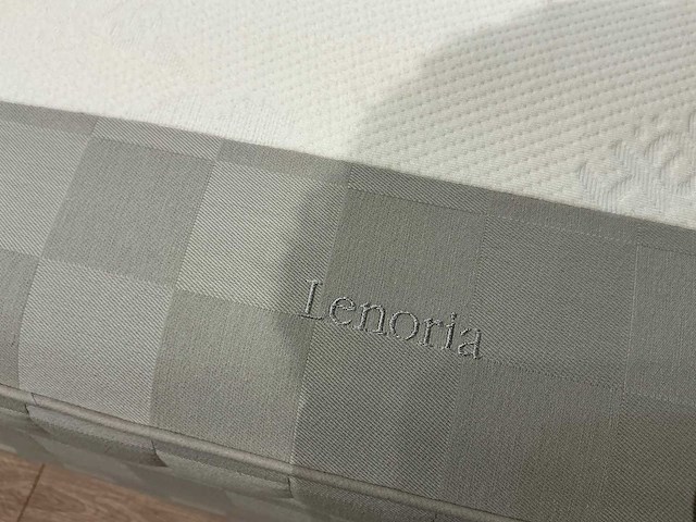 Hästens lenoria – elektrisch verstelbaar bed – 180 x 210 cm - afbeelding 7 van  15