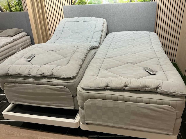 Hästens lenoria – elektrisch verstelbaar bed – 180 x 210 cm - afbeelding 8 van  15