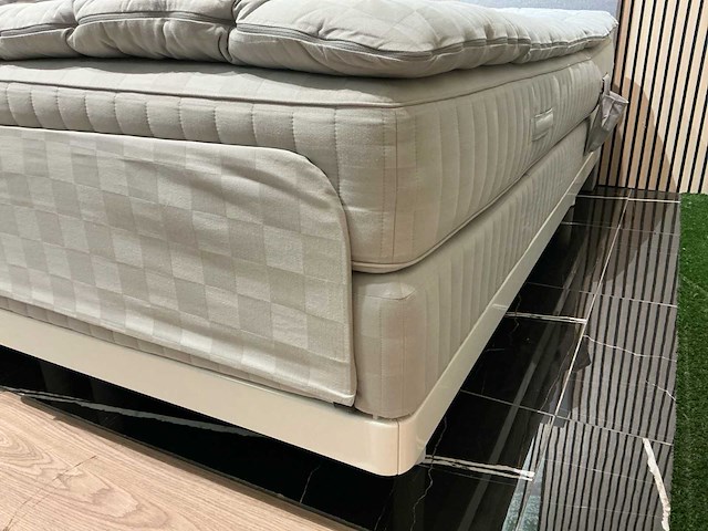 Hästens lenoria – elektrisch verstelbaar bed – 180 x 210 cm - afbeelding 15 van  15