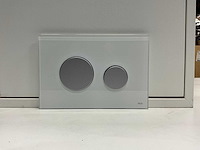 Hatria - wandcloset met toiletzitting en bedieningsplaat - afbeelding 6 van  7