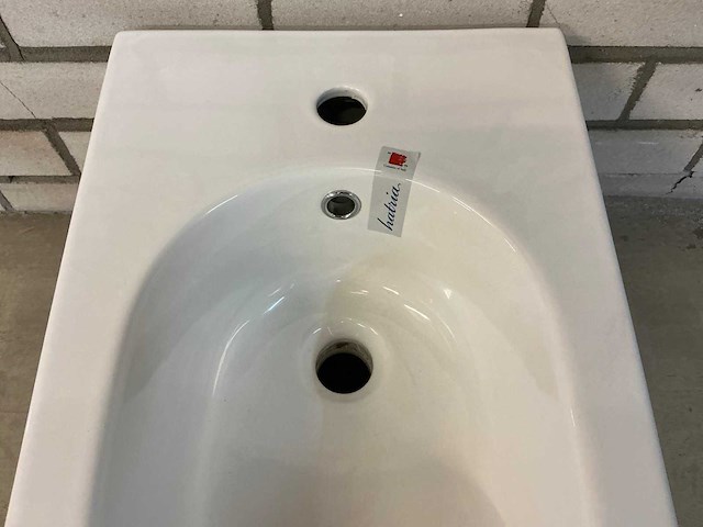 Hatria - y1d9 - bidet - afbeelding 3 van  4