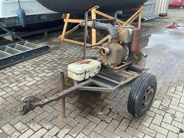 Hatz es75 pomp met motor - afbeelding 1 van  10