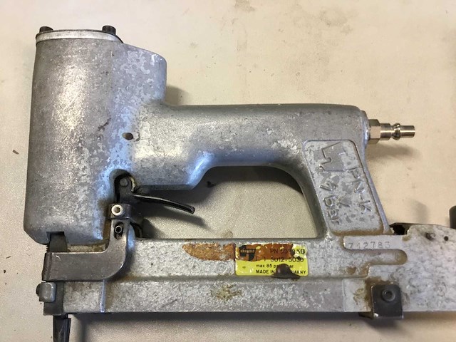 Haubold pn764 x11/v pneumatische tacker (5x) - afbeelding 2 van  11