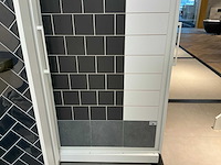 Hauff - tegeldisplay met schuifpanelen - afbeelding 8 van  19