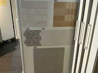 Hauff - tegeldisplay met schuifpanelen - afbeelding 10 van  22