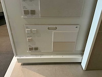 Hauff - tegeldisplay met schuifpanelen - afbeelding 12 van  22