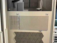 Hauff - tegeldisplay met schuifpanelen - afbeelding 18 van  22