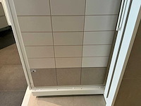 Hauff - tegeldisplay met schuifpanelen - afbeelding 22 van  22