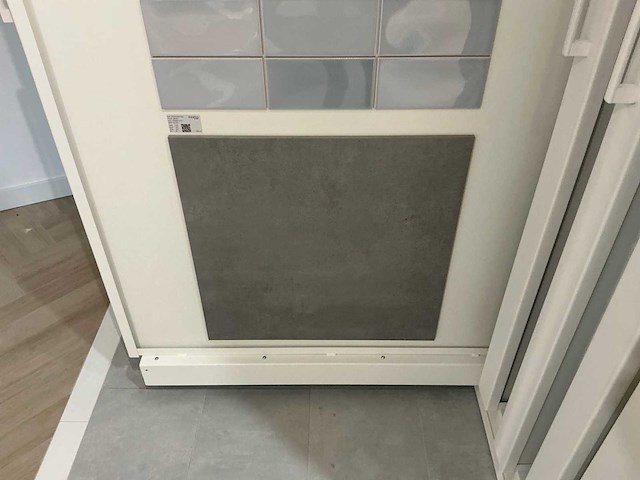 Hauff - tegeldisplay met schuifpanelen - afbeelding 14 van  23