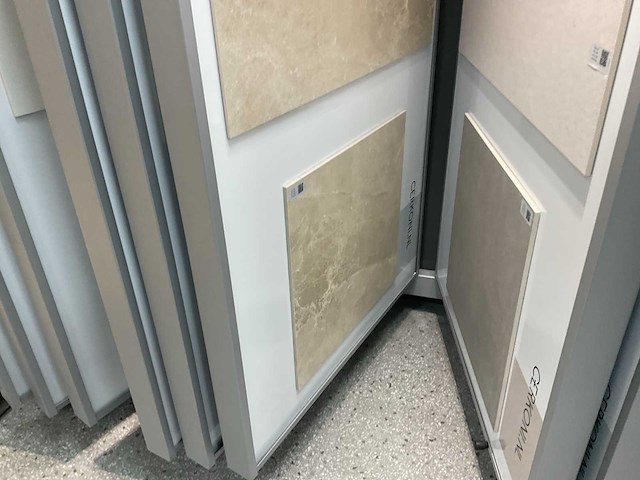 Hauff - tegeldisplay met schuifpanelen - afbeelding 9 van  36