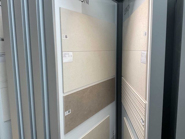Hauff - tegeldisplay met schuifpanelen - afbeelding 13 van  36