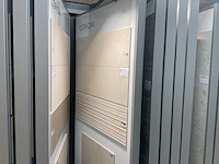 Hauff - tegeldisplay met schuifpanelen - afbeelding 15 van  36