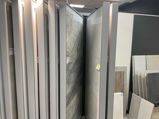 Hauff - tegeldisplay met schuifpanelen - afbeelding 28 van  36