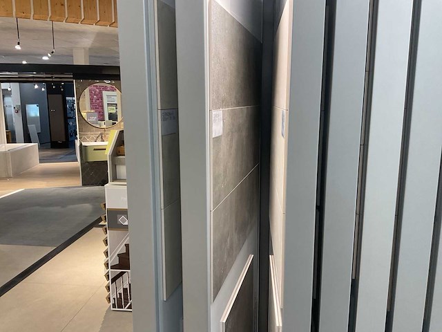 Hauff - tegeldisplay met schuifpanelen - afbeelding 23 van  36
