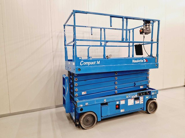 Haulotte - compact 14 - hoogwerker werkhoogte 14m - afbeelding 1 van  23
