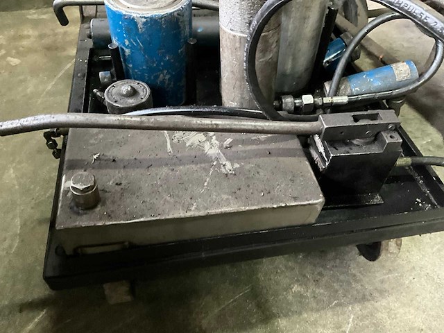 Hawe hydraulische aggregaat & vijzelcilder - afbeelding 9 van  10