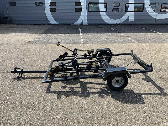 Hawk 4-fiets aanhangwagen - afbeelding 3 van  10
