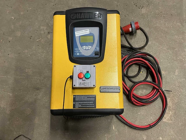 Hawker - 24v 100a - battery chargers - afbeelding 1 van  2