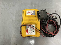 Hawker - 24v 40a - battery chargers - afbeelding 1 van  2