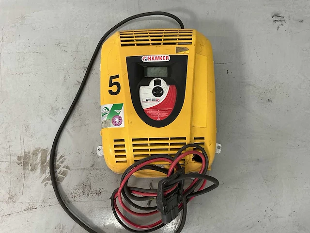 Hawker - 48v 100a - battery chargers - afbeelding 1 van  3