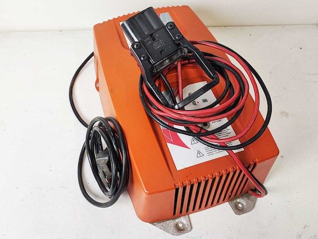 Hawker - lifetech - batterijlader / accu lader - afbeelding 2 van  3