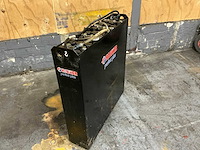 Hawker 24 volt tractie accu - afbeelding 2 van  8