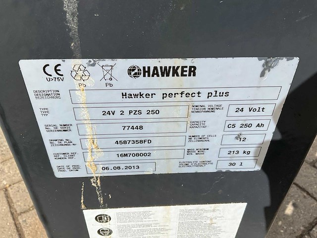 Hawker 24v 2 pzs 250 tractie batterij - afbeelding 4 van  4