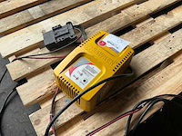 Hawker 24v/40a acculader - afbeelding 2 van  3