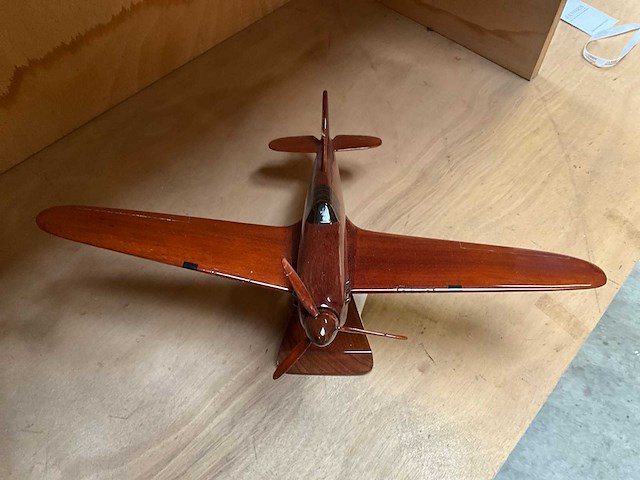 Hawker hurricane houten modelvliegtuig - afbeelding 3 van  6
