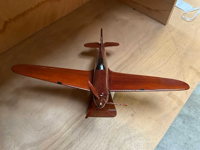 Hawker hurricane houten modelvliegtuig - afbeelding 3 van  7
