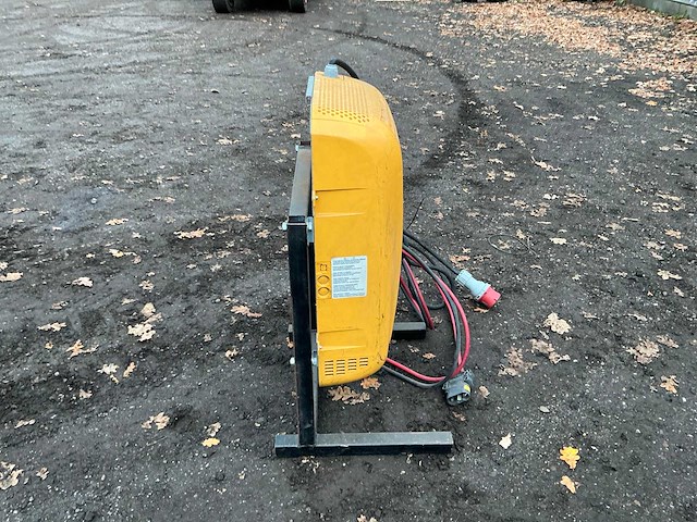 Hawker life is acculader - afbeelding 3 van  7