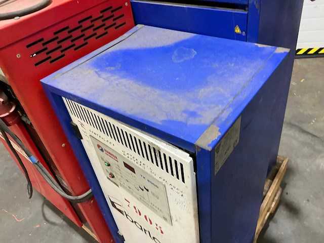 Hawker tx2000 acculader - afbeelding 3 van  5