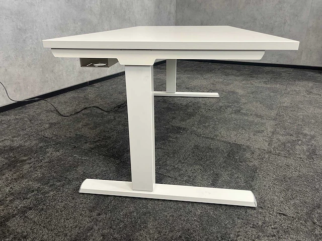 Haworth - elektrische zit/ sta bureau 160x80 - ongebruikt - afbeelding 11 van  13