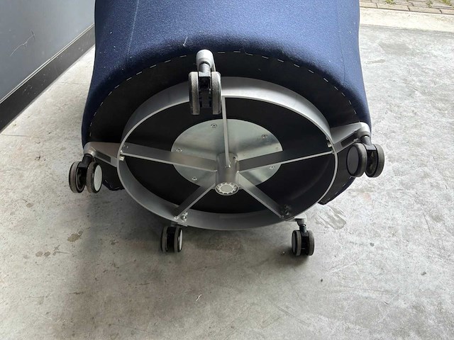 Haworth club tub stoel - afbeelding 5 van  5
