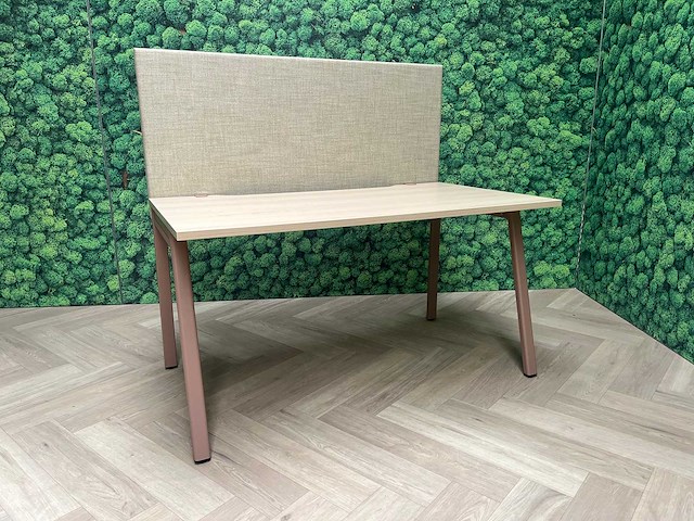 Haworth / markant bureau 140x70 - afbeelding 1 van  10