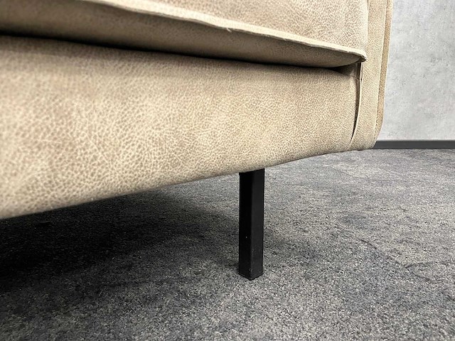 Hay - bijzettafel met taupe kunstlederen bank - afbeelding 9 van  12