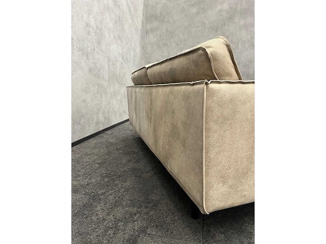 Hay - bijzettafel met taupe kunstlederen bank - afbeelding 13 van  14