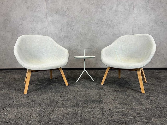 Hay - design fauteuil met bijzettafel - afbeelding 1 van  11