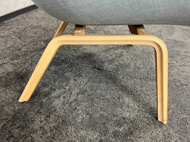 Hay - design fauteuil met bijzettafel - afbeelding 9 van  11
