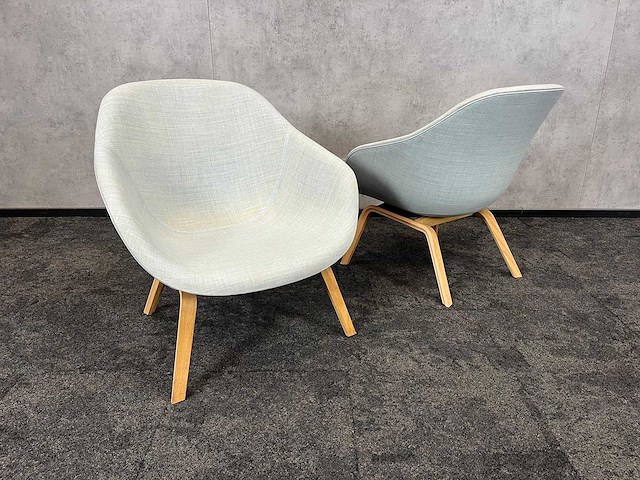 Hay - design fauteuil met bijzettafel - afbeelding 3 van  11