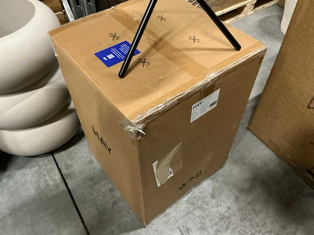 Hay bijzettafel dlm black ø38xh44/58 cm - afbeelding 2 van  4