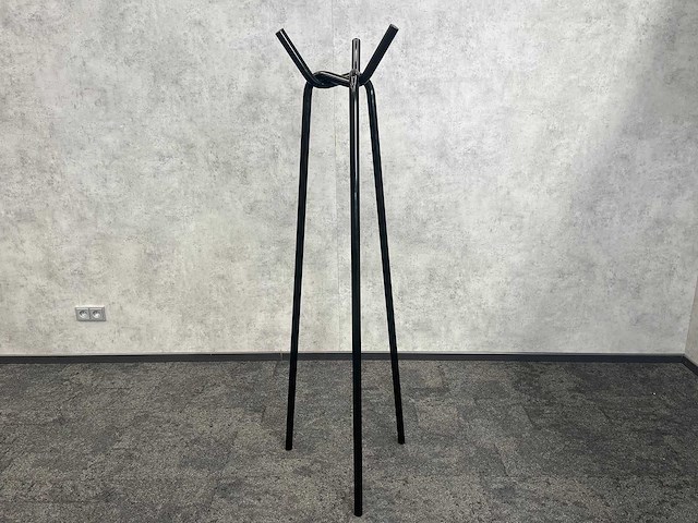 Hay knit - design kapstok - afbeelding 1 van  5