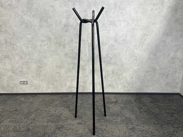 Hay knit - design kapstok - afbeelding 1 van  5
