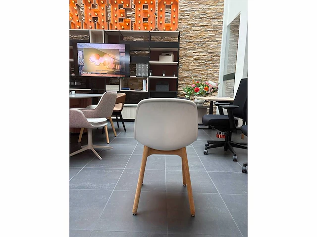 Hay kuipstoelen (13x) - afbeelding 4 van  19