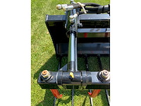 Hb mestvork met hydraulische bovenklem - afbeelding 7 van  8