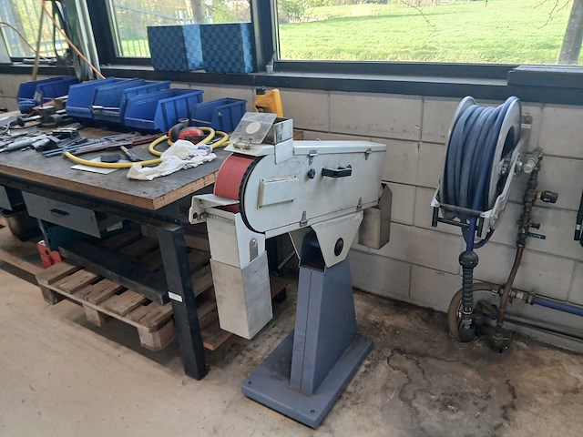 Hbm - 2020 - 75x2000 - bandschuurmachine - afbeelding 1 van  5