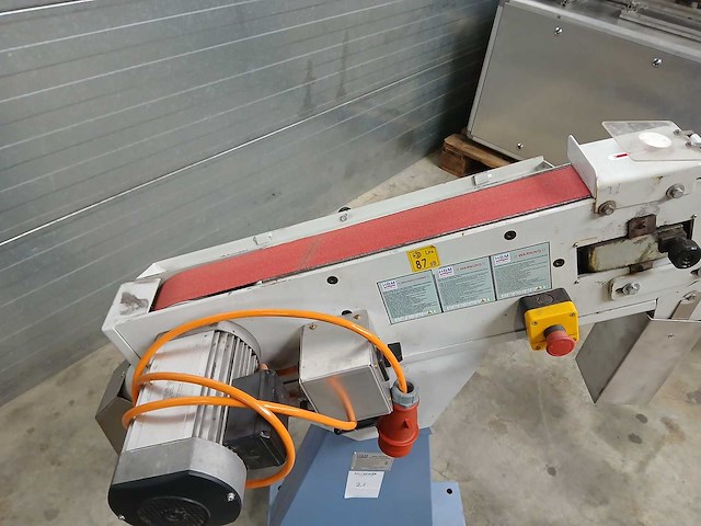 Hbm - 2020 - 75x2000 - bandschuurmachine - afbeelding 4 van  5